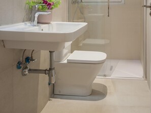 Apartment | Badezimmer
