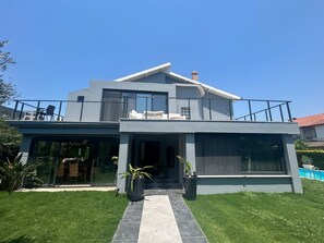 Extérieur