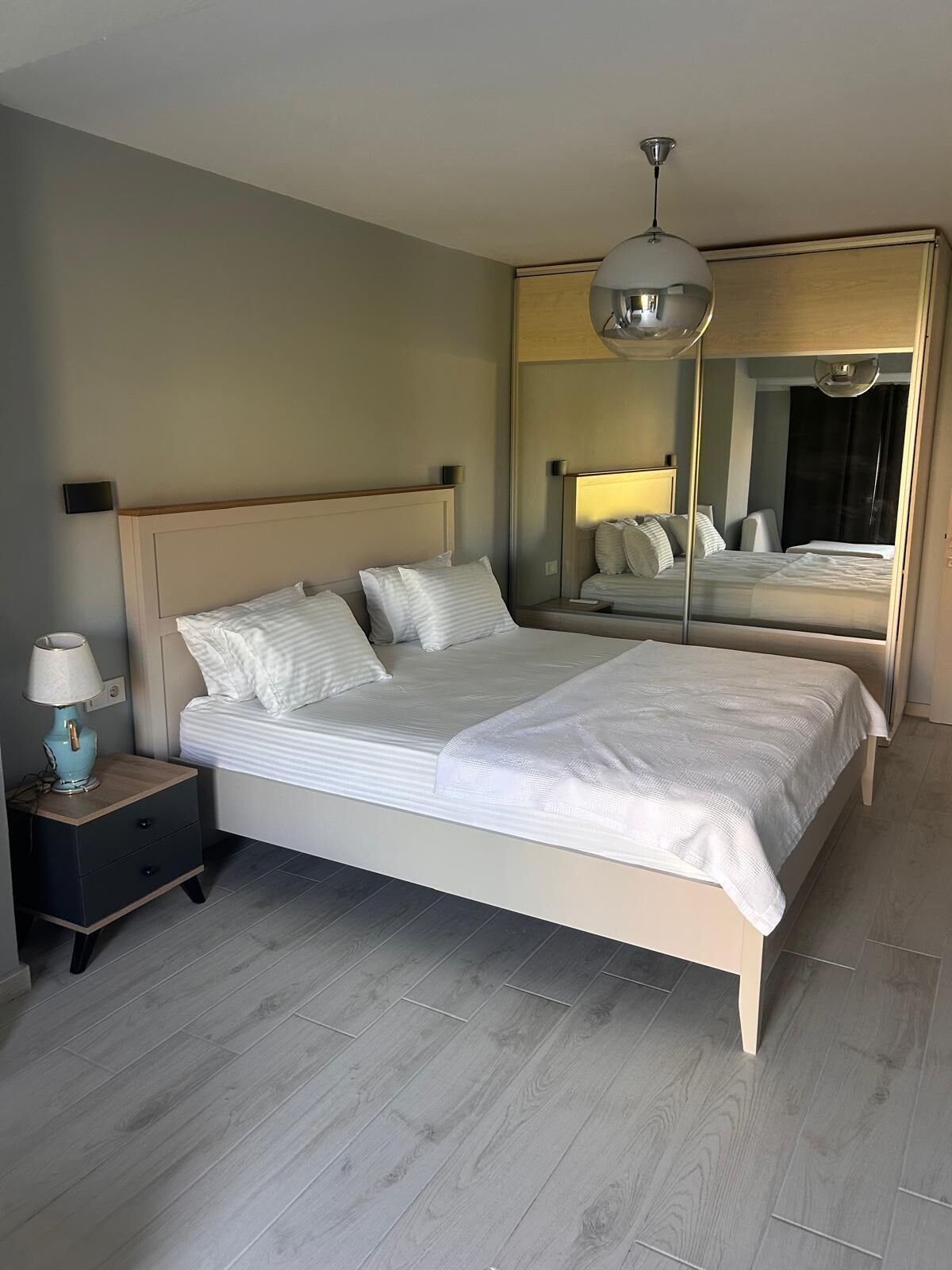 Chambre Triple Supérieure, vue jardin