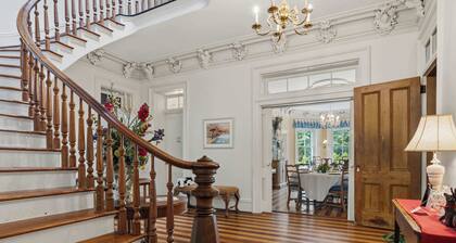 The Bell Family Suite Historic Rockwood Manor