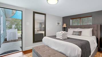Iron/ironing board, travel cot, WiFi, bed sheets