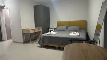6 bedrooms