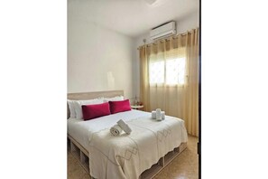 Iron/ironing board, free WiFi, bed sheets - Vrbo Property (Larache)