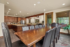 Dining - Luxury Mountain Home, Sleeps 20, Free Ski Shuttle (Durango)
