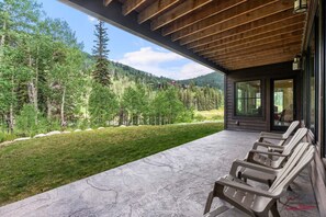 Terrace/patio - Luxury Mountain Home, Sleeps 20, Free Ski Shuttle (Durango)