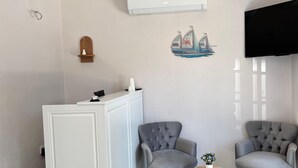 Quầy tiếp tân