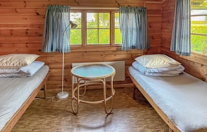 Room - Gorgeous home in Värnamo with house sea view (Värnamo)