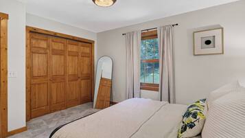6 chambres, bureau, Wi-Fi, literie fournie