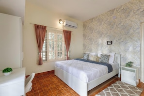 Interior - Whitelotus Villa by Stayjadejacuzzi30min Airport (Bengaluru)