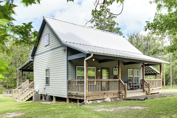 House (3 Bedrooms) | Interior - Fire Pit & Yard! Rayburn Country Resort Escape (Brookeland)