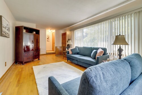 5 Mi to Lake Erie! Cozy Monroe Home & Private Yard