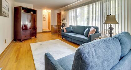 5 Mi to Lake Erie! Cozy Monroe Home & Private Yard
