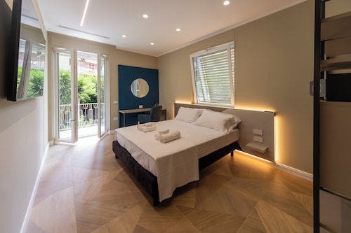Vittoria Luxury Home