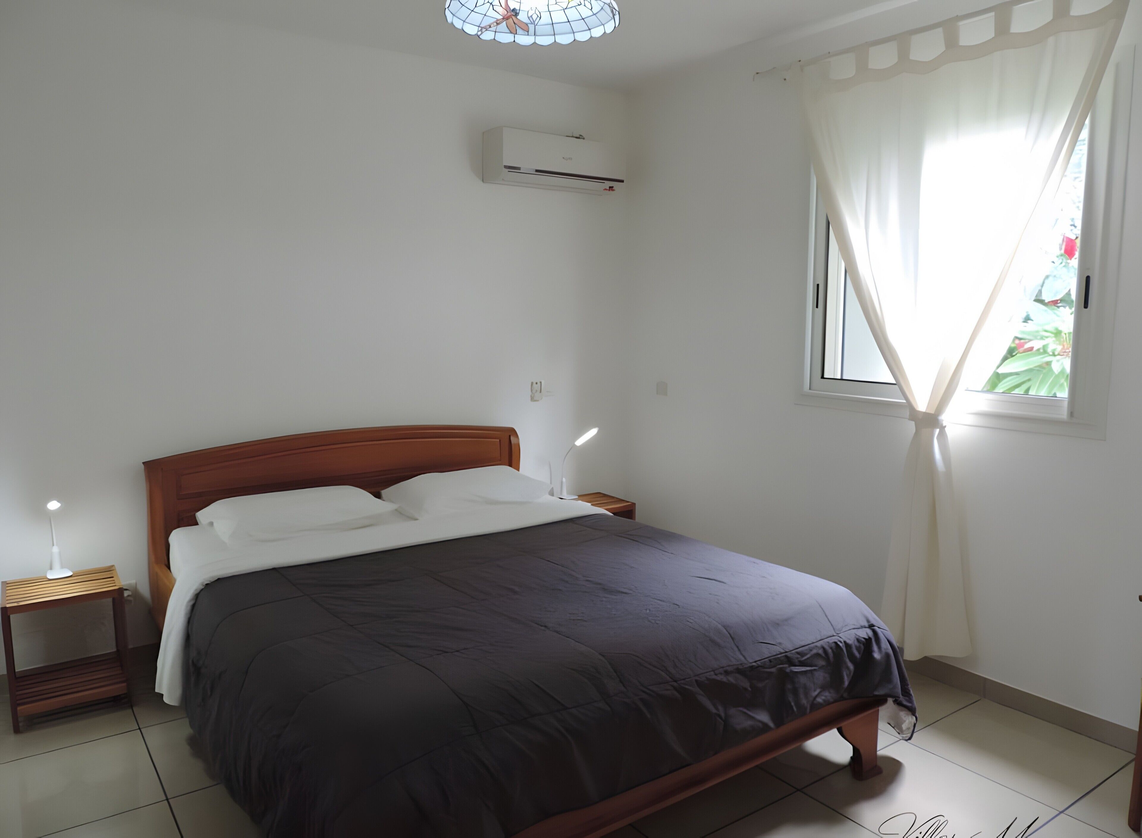 Ferros/tábuas de passar roupa, Wi-Fi, roupa de cama