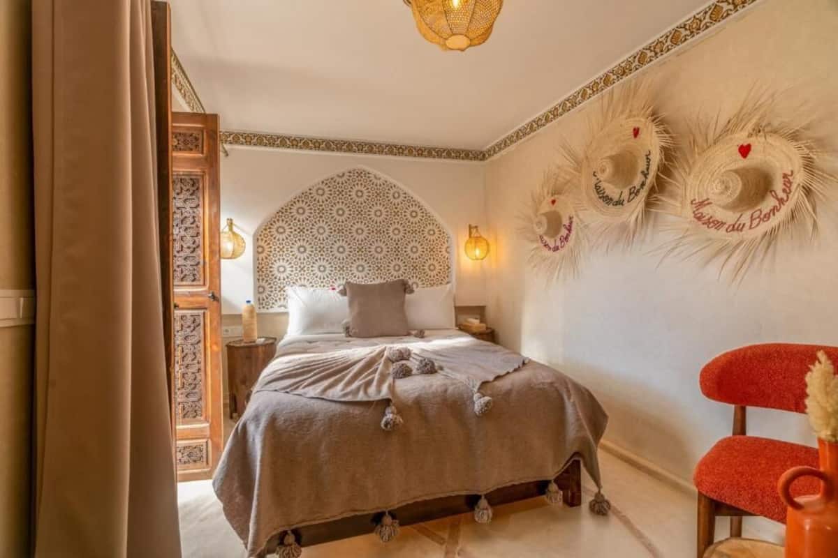 Double or Twin Room | WiFi (free)