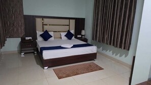 Double Room - Jhilmil Jungle Resort (Pathari Forest Range)