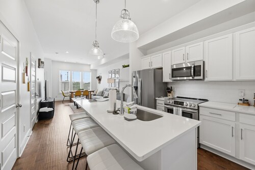 Nashville Haven-Chic Townhome w/ Rooftop