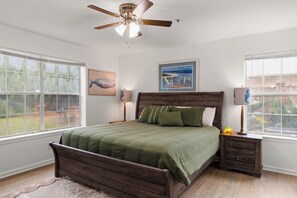 Free WiFi - Bright, coastal-chic 2BR/2BA retreat mins from the beach! Features a fully stocked kitchen, plush queen bed, cozy second bedroom, and 2 full baths. Enjoy access to the community pool and fitness center. Near Destin Harbor, shopping, and dining! (Destin)