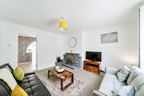 Living area - 2 Bed House - Sleeps 4 - Garden - Parking - Wifi (Peterlee)