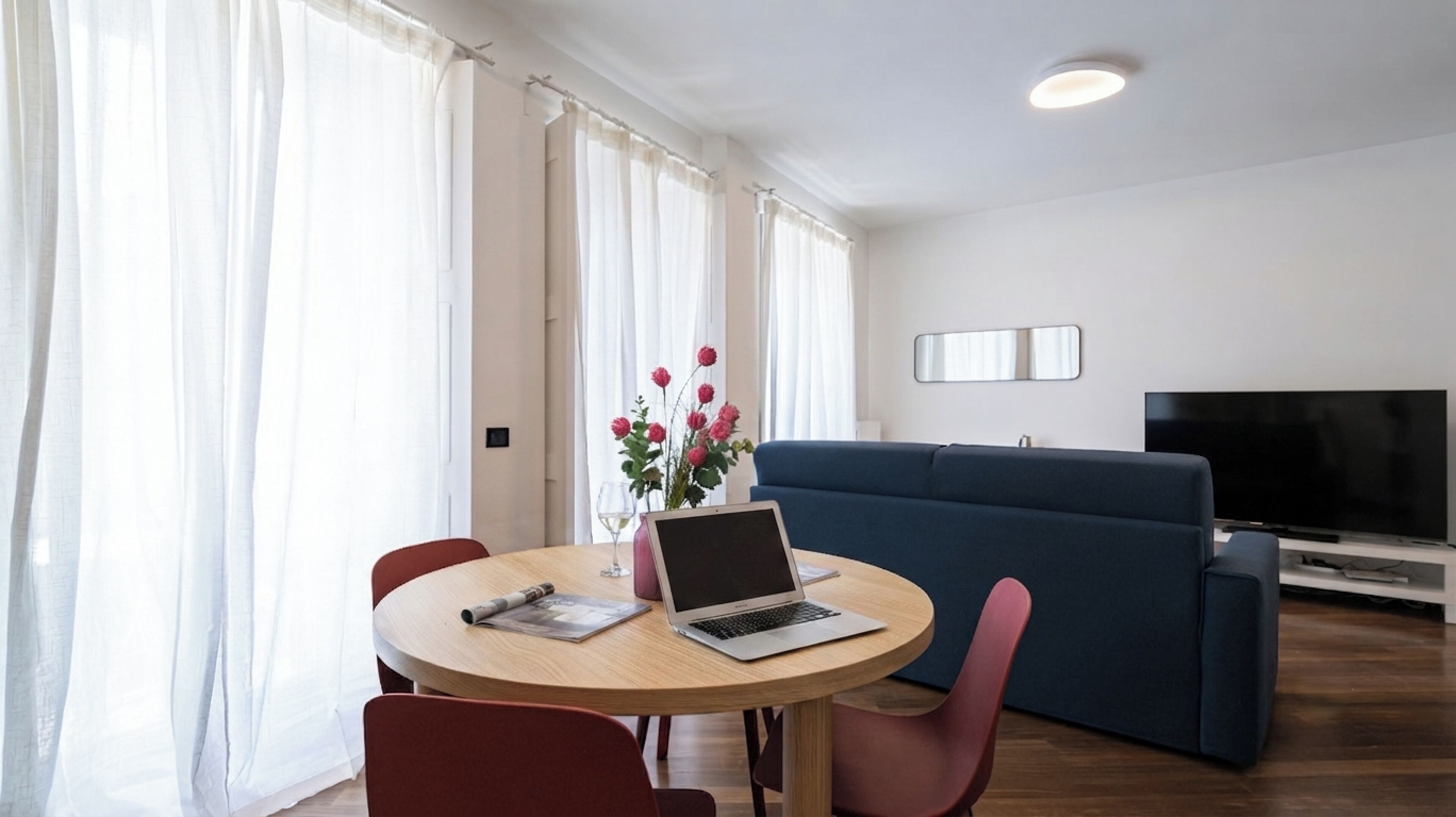 Apartment (2 Bedrooms) | Front of property