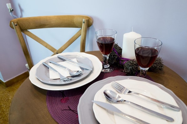Dining - Apartment 'The House Of Lavender' with Wi-Fi and Air Conditioning (Athens)