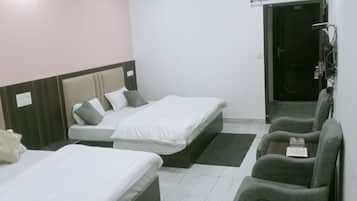 Deluxe Quadruple Room, Balcony | Desk, free WiFi