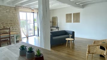 Televisie en een tafeltennistafel
