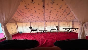 Premium Tent | Interior