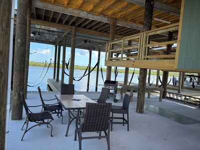Fishing Camp with boat hoist included