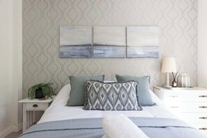 Iron/ironing board, travel cot, WiFi, bed sheets - West Wittering Beach House, Garden & Parking (West Wittering)