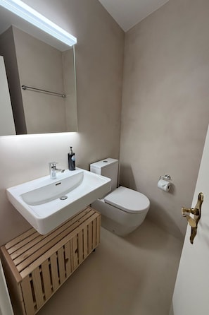 Towels - Jäggi 35 by Arosa Holiday Appartement/Fewo, Bad, WC, 1 Schlafraum by Interhome (Arosa)
