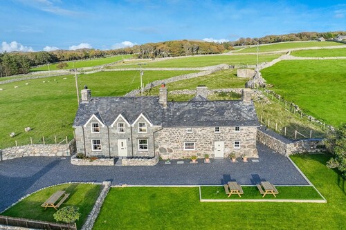Lovingly Renovated 7 Bedroom Farmhouse With Sea Views | Fferm-Frongaled