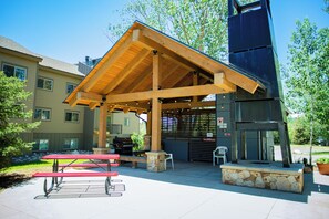 Outdoor dining - Shadow Run | Spacious 3BR + Loft Retreat (Steamboat Springs)