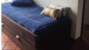4 chambres, fer et planche à repasser, Wi-Fi, draps fournis
