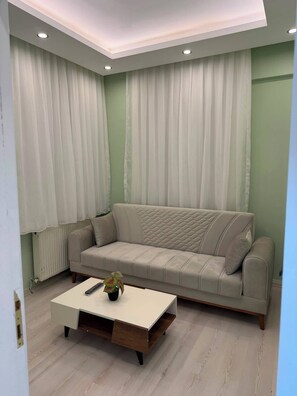 Living area - OZAN KONAKLAMA (Antakya)