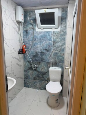 Shower, hair dryer, towels, soap - OZAN KONAKLAMA (Antakya)