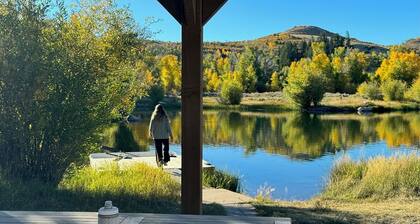 Cozy 2-bedroom cabin on private 1200 acre ranch; wildlife, views, adventure