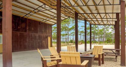 ☀️ Private Bath - Pet Friendly - Outdoor Kitchen - Treasure Bay 🌴