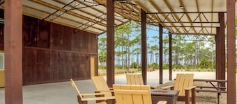 ☀️ Private Bath - Pet Friendly - Outdoor Kitchen - Treasure Bay 🌴