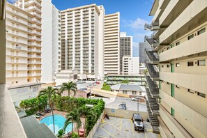 Exterior - Chic Studio w/Kitchenette, Lanai, AC, WiFi–Waikīkī Grand #501 (Honolulu)