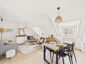 TV - 200m from beach – Charming flat for 4 (Dinard)