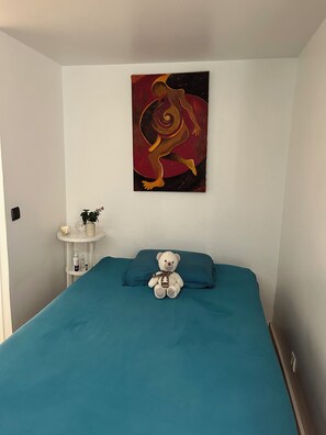 Room - Vrbo Property (Arles)