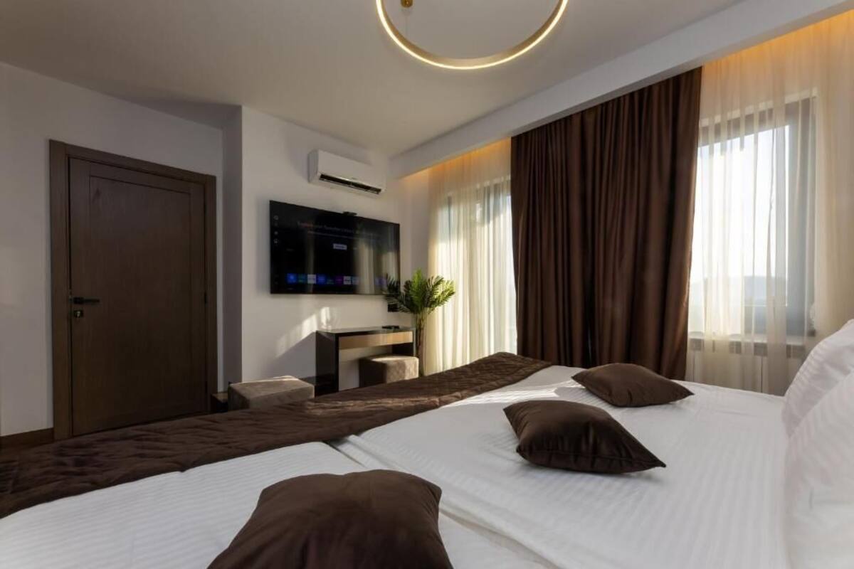 Superior Double or Twin Room, Balcony, Mountain View | In-room safe, soundproofing, free WiFi