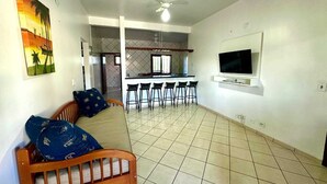 ROMA - Apartamento clássico, varanda coberta, vista para o jardim | 거실 공간