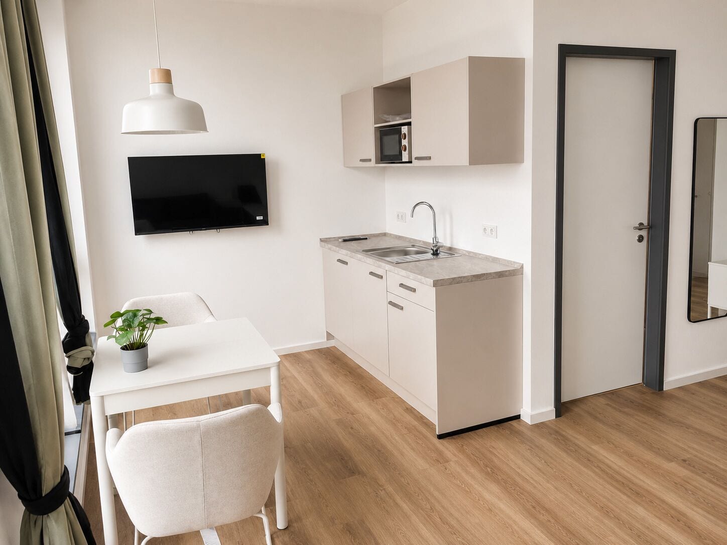 Departamento clásico | Cocina privada | Microondas 