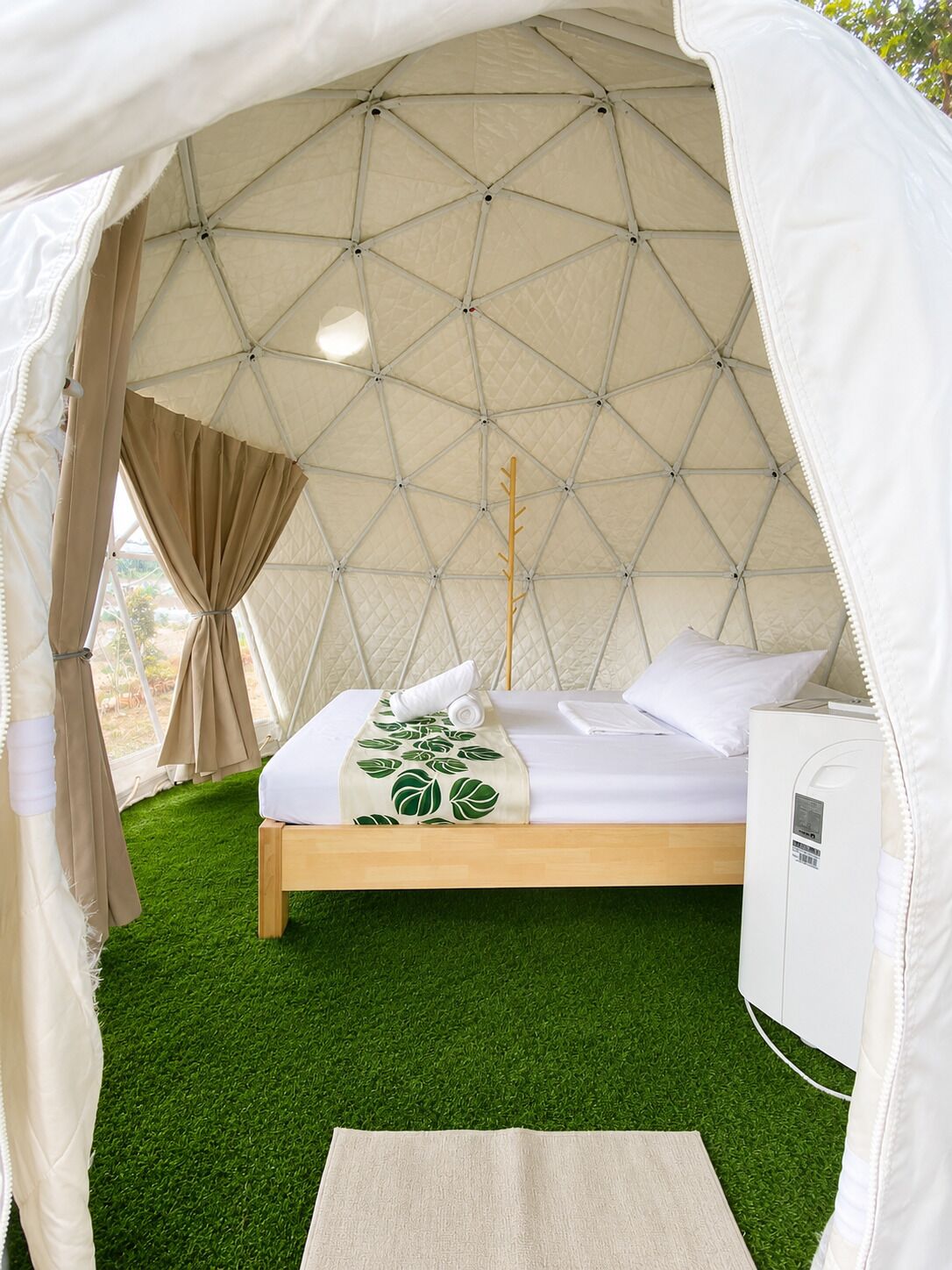Chambre double, vue sur le jardin | Literie fournie