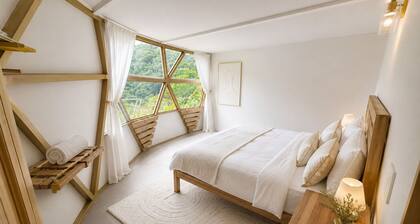 Luxury Two-Story Dome with amazing mountain views in Peréz Zeledón