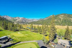 Golf - Valley-View Studio in Olympic Valley, California, (Olympic Valley)