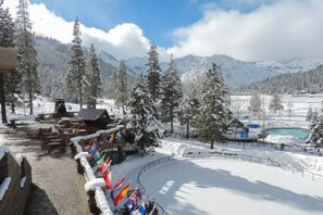 Property grounds - Valley-View Studio in Olympic Valley, California, (Olympic Valley)