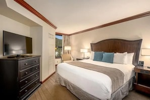 2 bedrooms, iron/ironing board, WiFi (free), bed sheets - Entire  Valley-View condo in Olympic Valley, California (Olympic Valley)